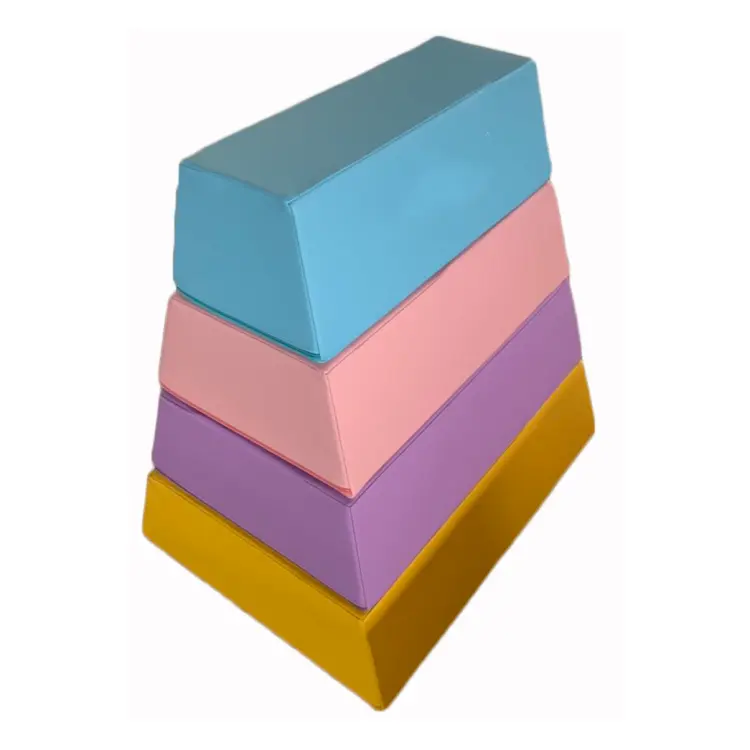 Liten fire seksjons hoppeboks